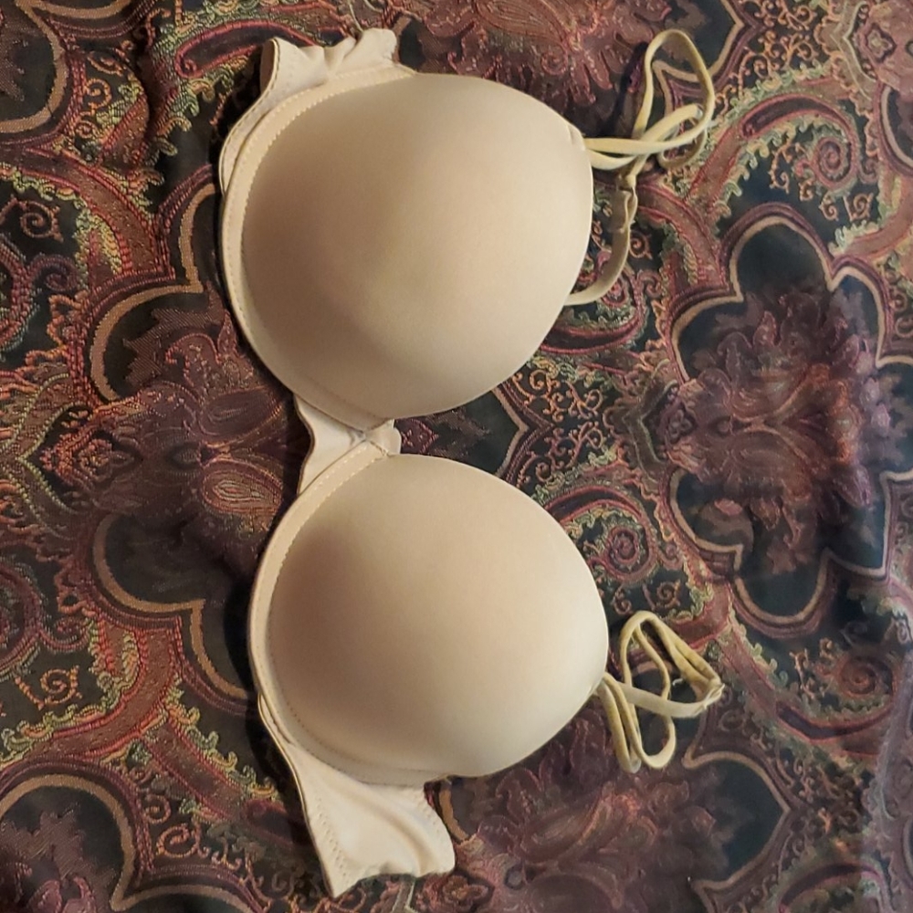NWOT 36B Bra